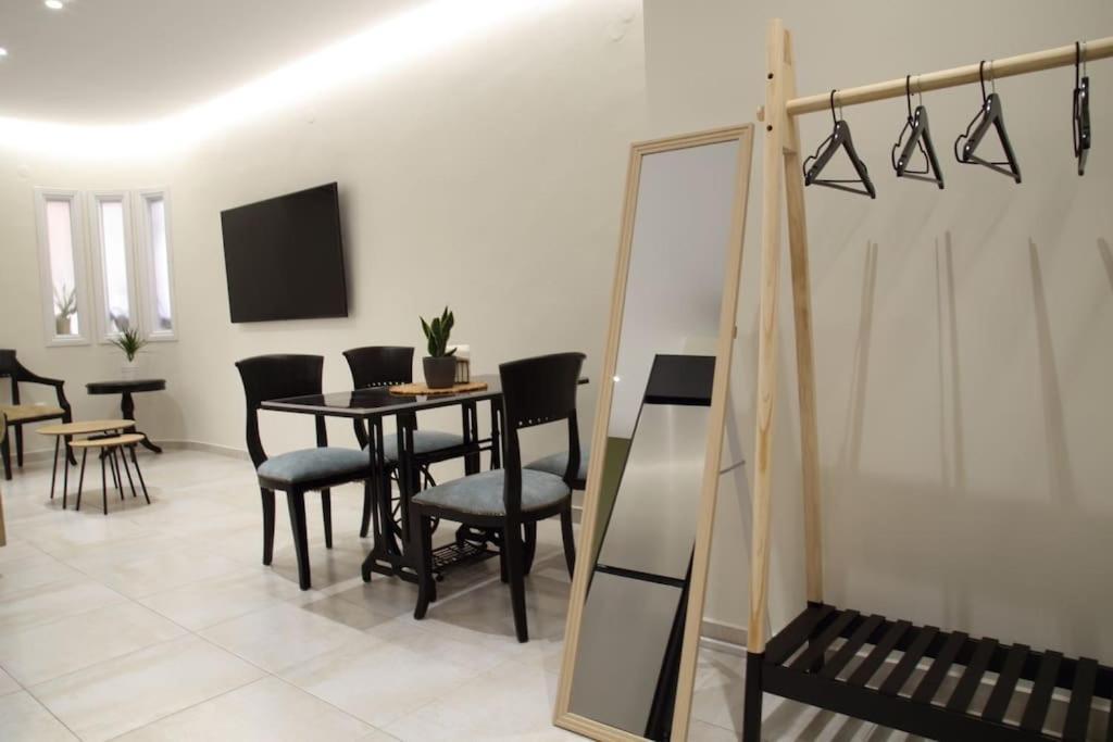 Eclectic Apartment Near Downtown Heraklion  ภายนอก รูปภาพ