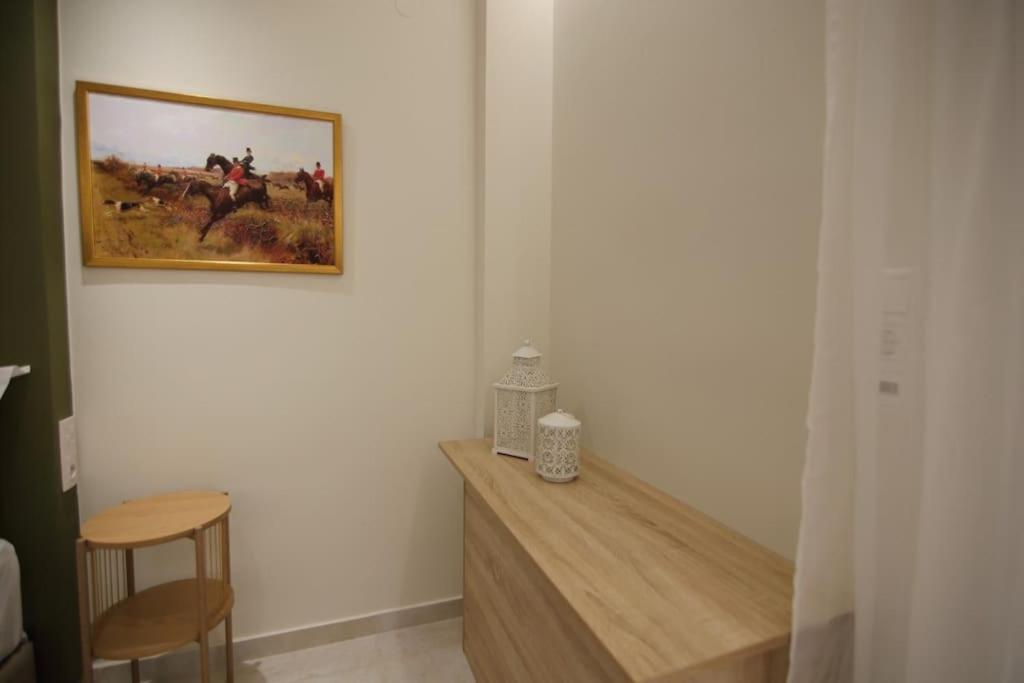 Eclectic Apartment Near Downtown Heraklion  ภายนอก รูปภาพ