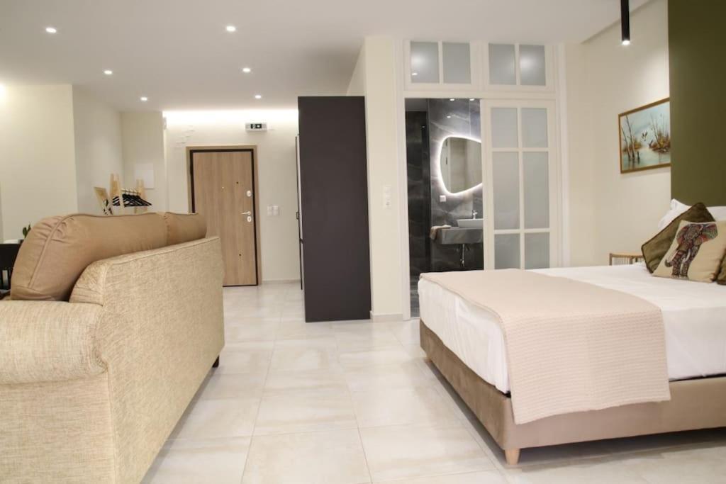 Eclectic Apartment Near Downtown Heraklion  ภายนอก รูปภาพ