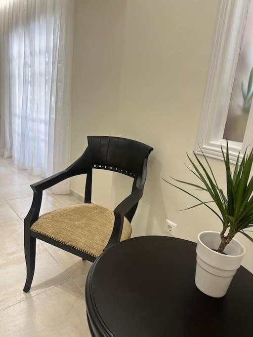 Eclectic Apartment Near Downtown Heraklion  ภายนอก รูปภาพ