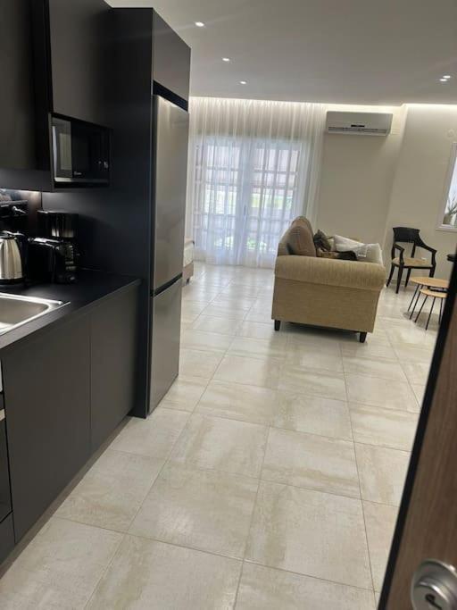 Eclectic Apartment Near Downtown Heraklion  ภายนอก รูปภาพ