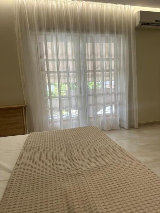 Eclectic Apartment Near Downtown Heraklion  ภายนอก รูปภาพ